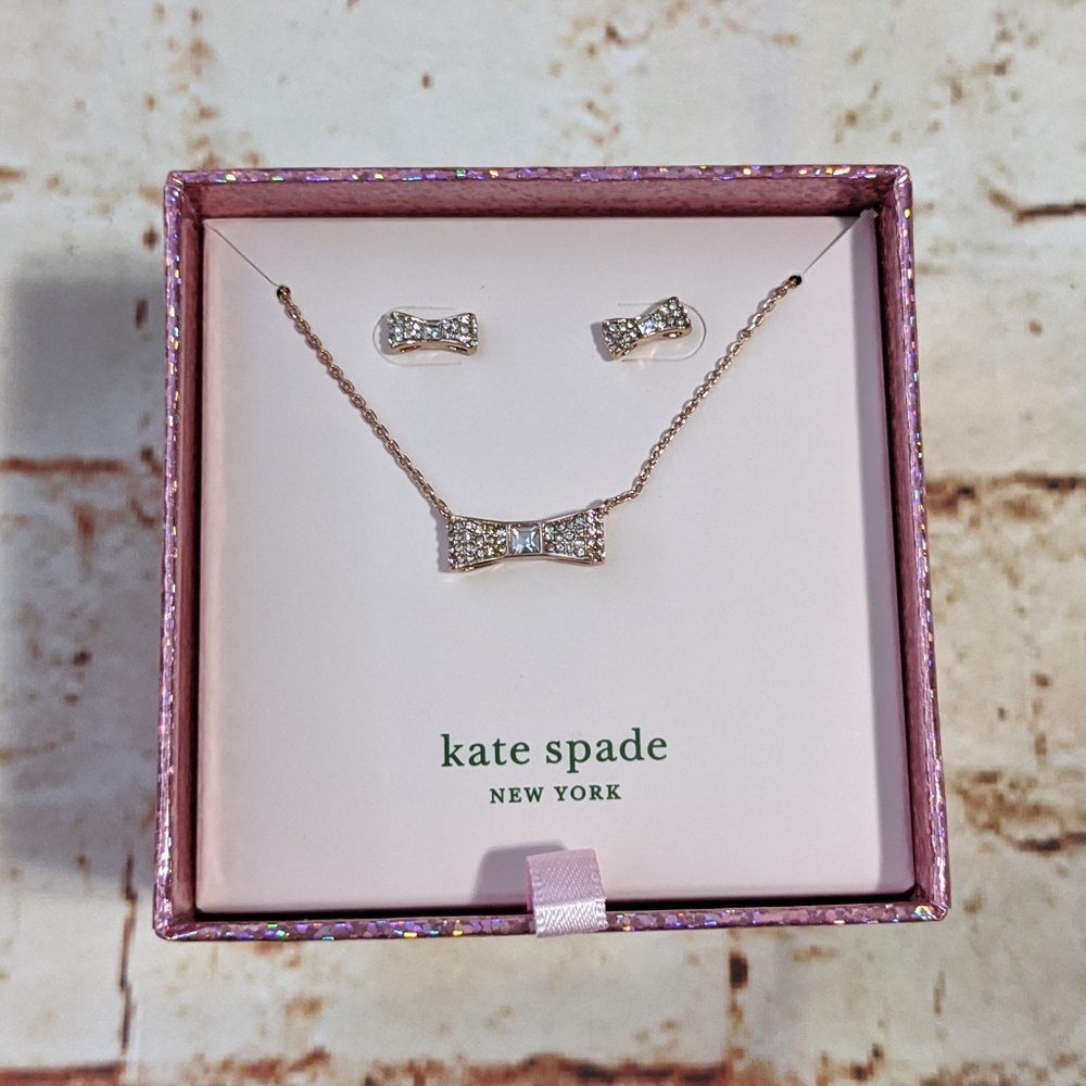 ๐ Kate Spade Ready Set Bow Pendant & Studs Set - Picture 8 of 8